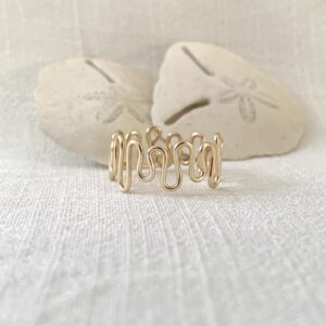 Organic squiggle ring